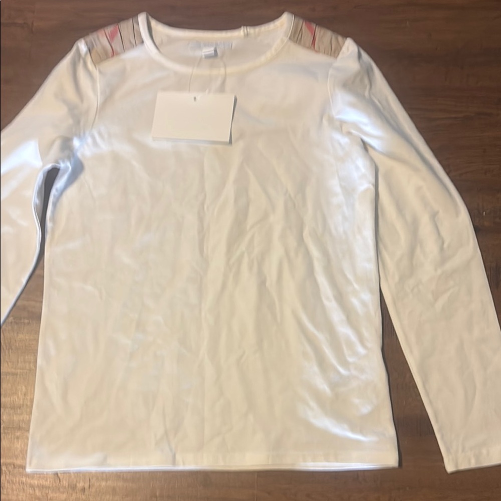 White Long Sleeve T-shirt with Crew Neck and Casual Style